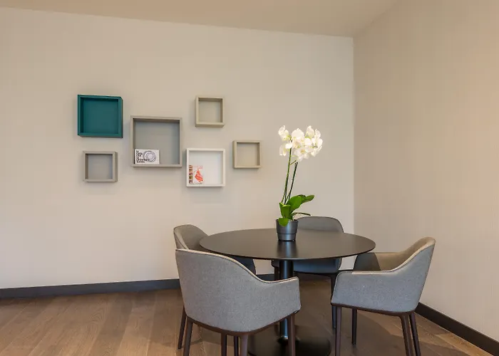 Duparc Hotel & Apartments